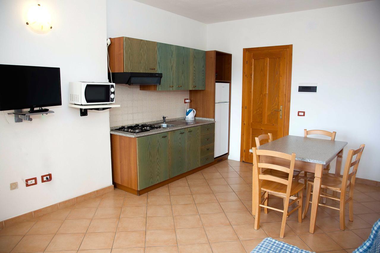 Aparthotel A.I.R. Isola Rossa Borgo Di Mare Extérieur photo