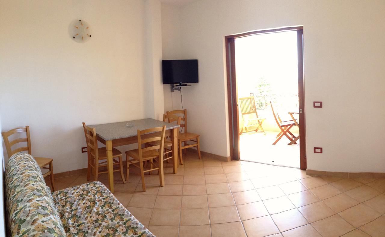 Aparthotel A.I.R. Isola Rossa Borgo Di Mare Extérieur photo