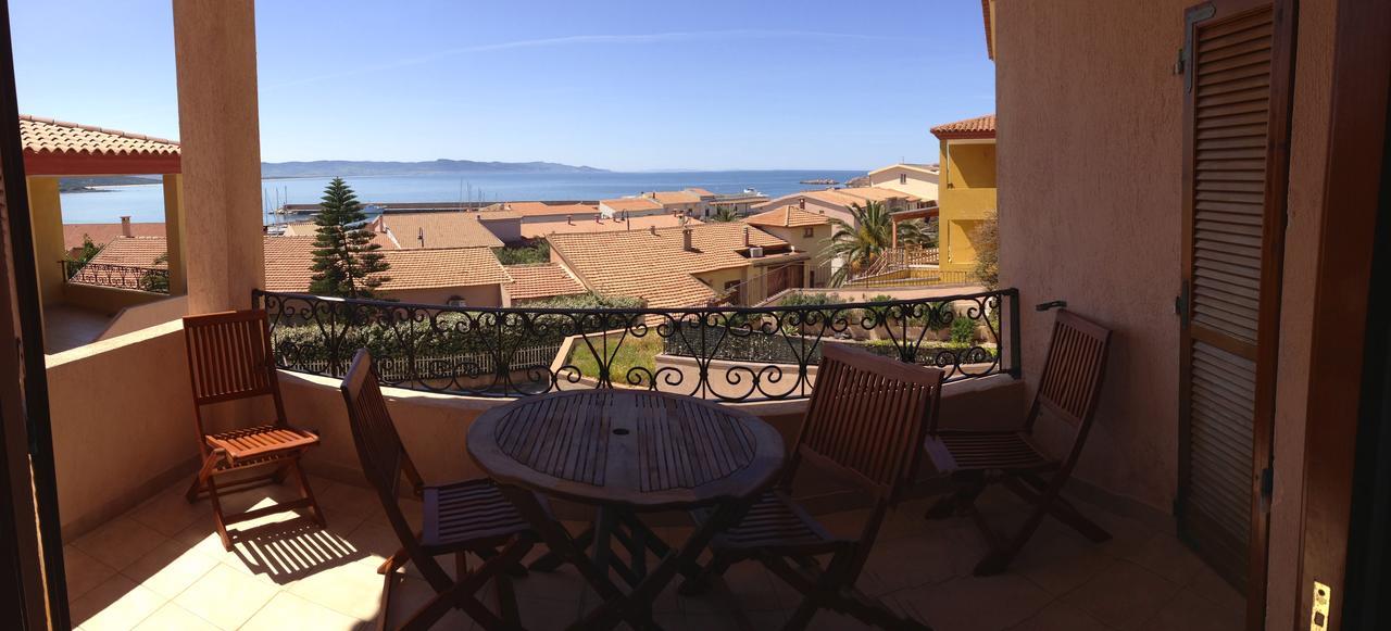 Aparthotel A.I.R. Isola Rossa Borgo Di Mare Extérieur photo