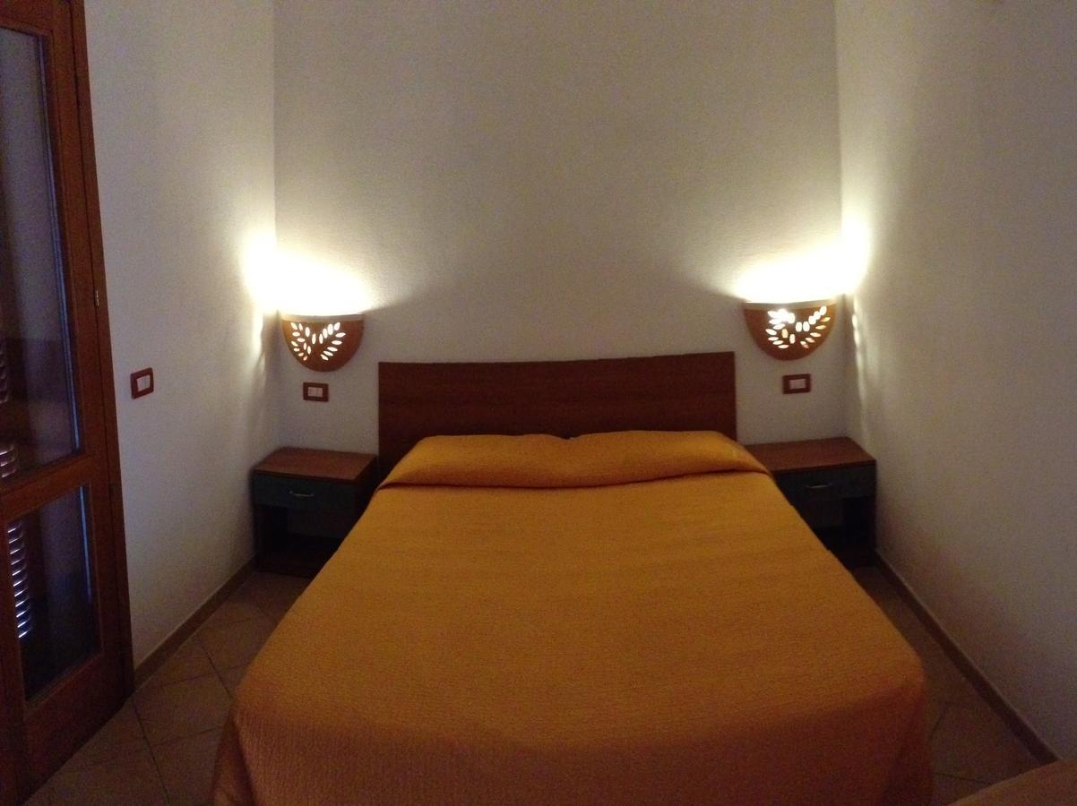 Aparthotel A.I.R. Isola Rossa Borgo Di Mare Extérieur photo