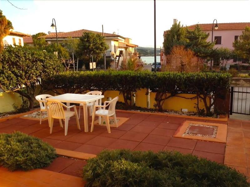 Aparthotel A.I.R. Isola Rossa Borgo Di Mare Extérieur photo
